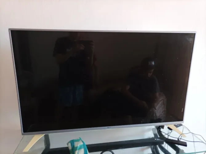 TV 49 polegadas para consertar 