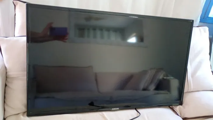 Estou vendendo tv de 43 polegadas com display queimado  