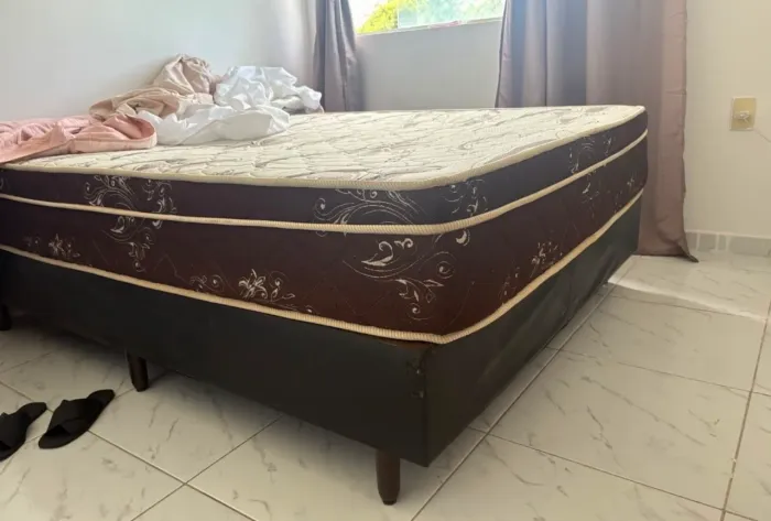 Cama casal - colchão e base