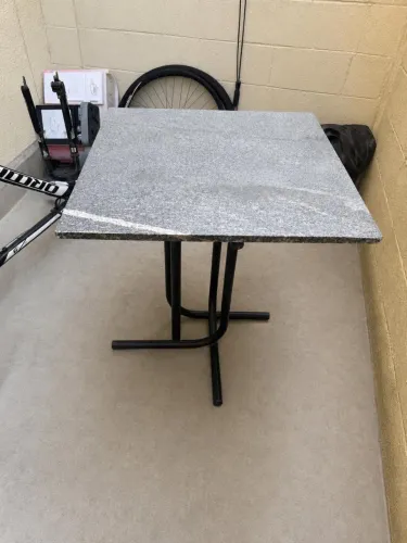 Mesa de granito