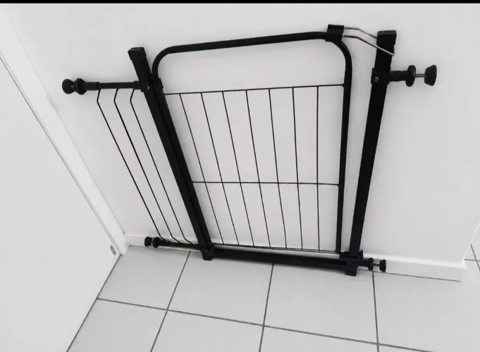 2 PORTÕES <br>2 PORTÕES2 PORTÕES<br>GRADE - IDEAL PARA ISOLAMENTO PET, OU AFINS.