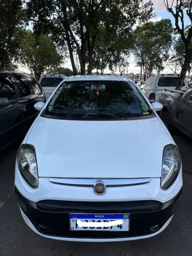 Fiat Punto Attractive 1.4 Fire Flex 8V 5P 2013