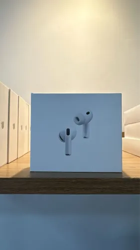 AirPods Pro 3 (com canc ruído) LACRADO