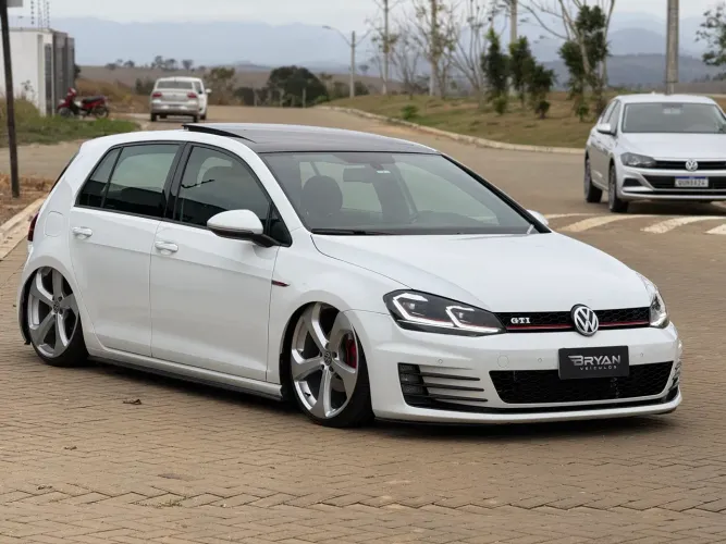 Volkswagen Golf GTI 2.0 TSI 220cv Aut. 2015