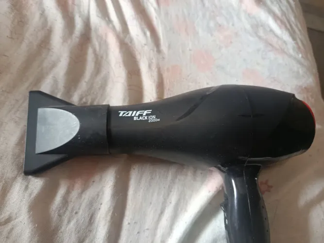 Secador Taiff Black íon