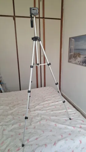 Tripé para câmera fotográfica