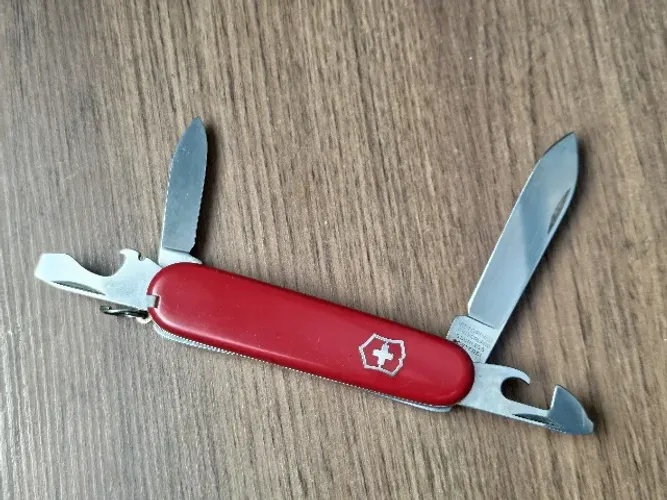 Vt6496 - Canivete Suiço Victorinox - Modelo Recruit
