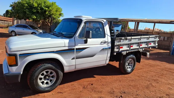 Chevrolet D-20 S / Luxe 3.9/4.0 Diesel 2026