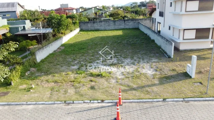 TERRENO NO CONDOMÍNIO AQUALINA HOME CLUB - CAMPO DUNA - IMBITUBA/SC