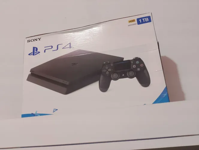 Playstation 4 Slim 1TB