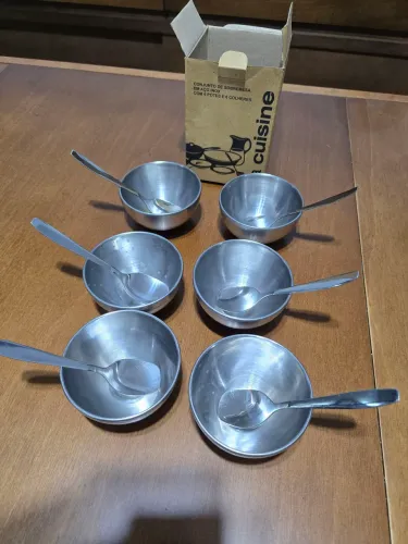 Jogo de sobremesas em aço inox 