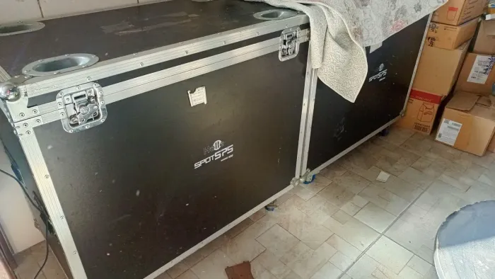 2 Case de instrumentos 1500,00 as duas