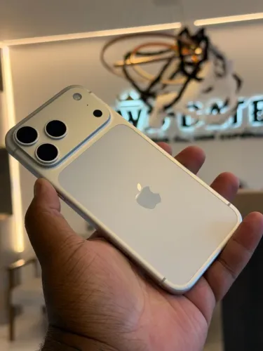 iPhone 17 Pro Max Silver 256GB 100% - Loja Fisica