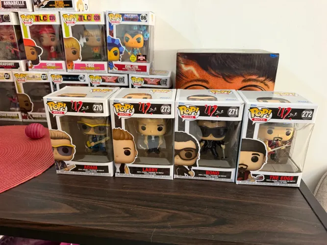 Funko pop rocks U2 set c/4