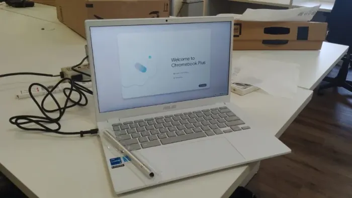 Asus Chromebook CX3402CV