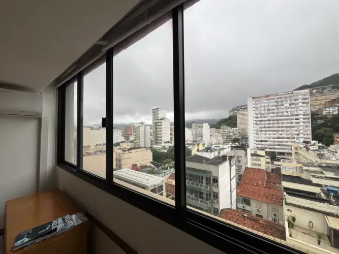 Oportunidade em Ipanema! Sala Comercial com Vista para o Cristo e Localização Imbatível