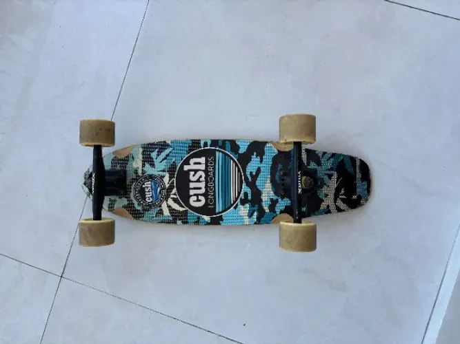 Skate Completo shape Cush com Truck Velox e Rodas Fast Classics 70mm
