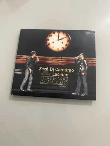 Cd Zezé di Camargo e Luciano 