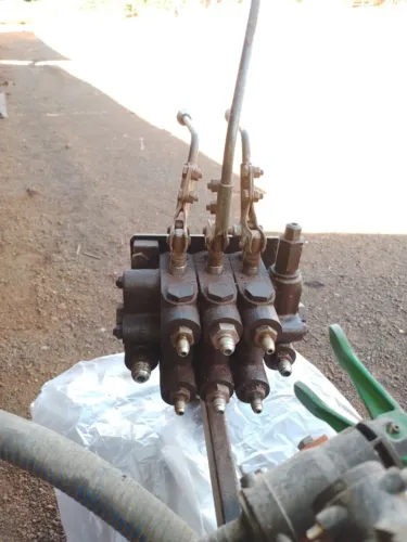 Comando, Hidráulico de trator 