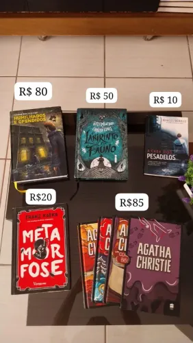 Vende-se diversos livros