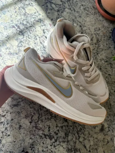 Tênis Nike running 38