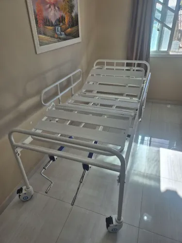 Vendendo cama hospitalar, 11 meses de uso