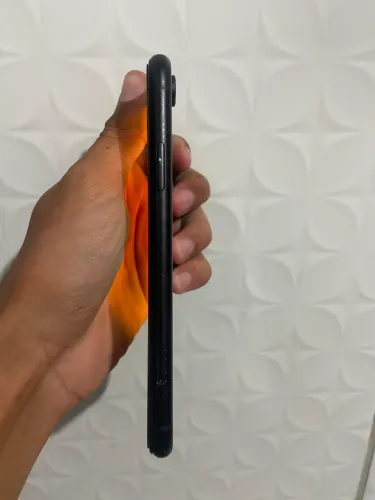 Vem nele precinho pra ir logo iPhone XR 128 gb tudo ok 
