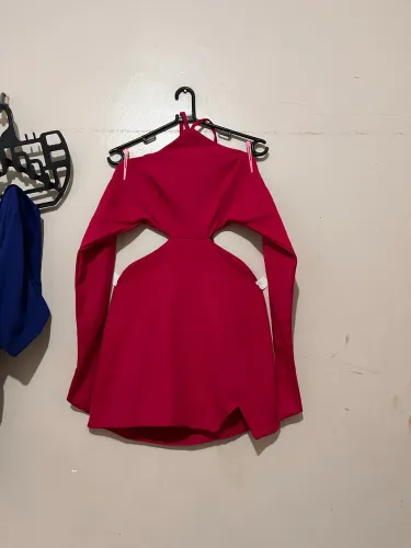 vestido curto rosa 