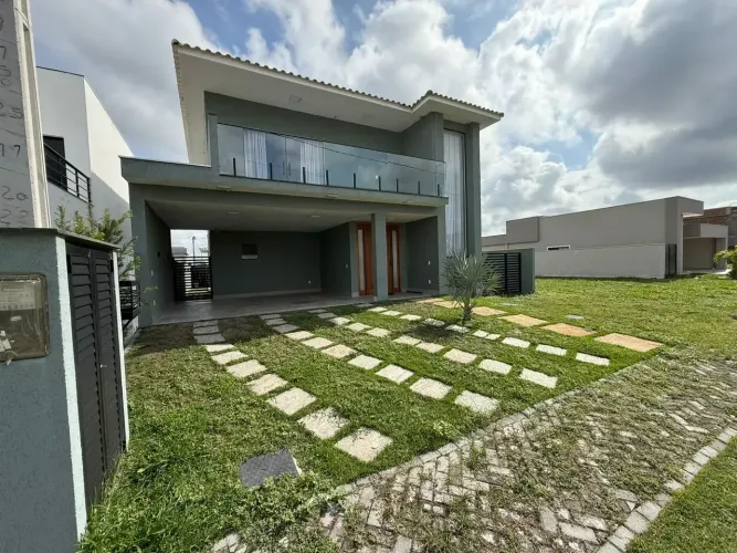 Casa Duplex Alphaville Cabo Frio, com 250.69m², 4 Suítes, Piscina, Área Gourmet, Hidromass