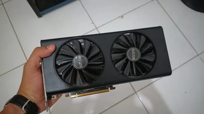RX 5700 XL