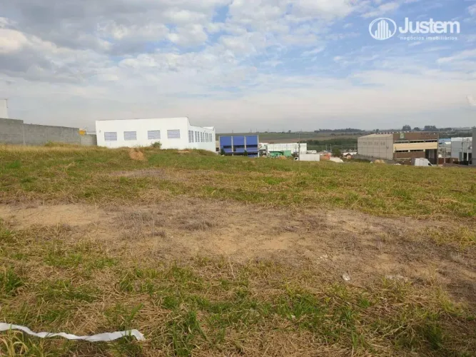 Terreno para locação no Distrito Comercial Vitória Martini