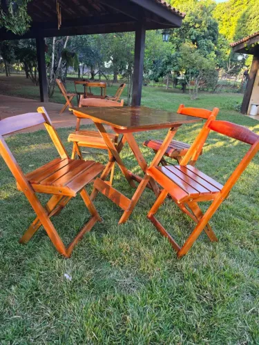 Jogos de mesas e cadeiras dobráveis para seu comércio