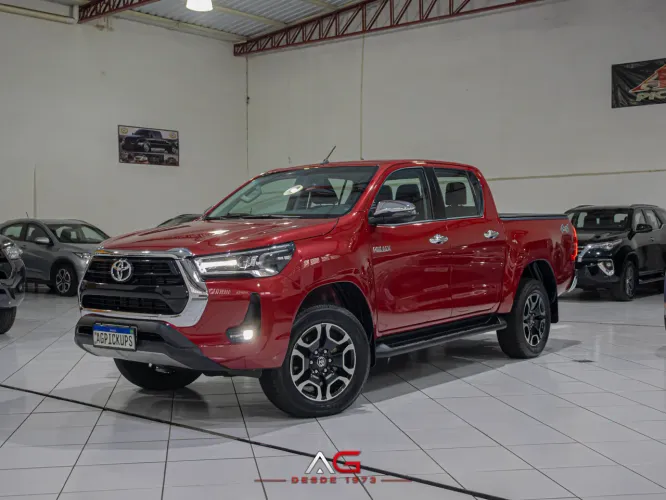 Toyota Hilux CD SRV 4X4 2.8 TDI Diesel Aut. 2025