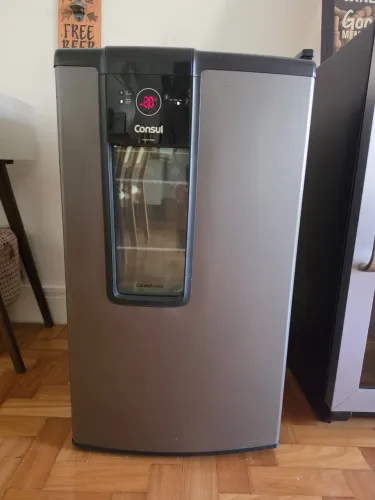Cervejeira cônsul titanium 82L