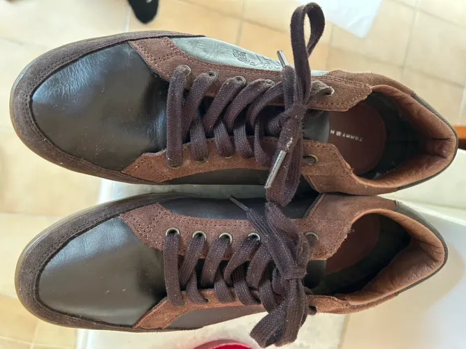 Tênis Tommy n 38,5 pouco usado