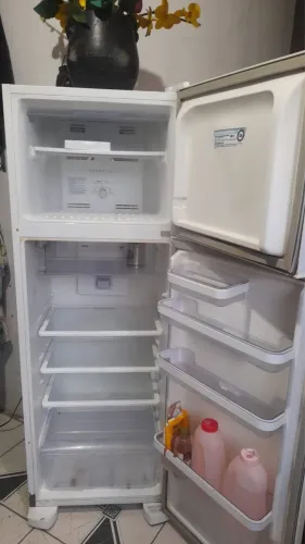 Geladeira Frostfree 310L