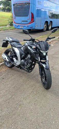 Yamaha FZ25 2023 Preto Fosco (Com Manual e Chave Reserva)