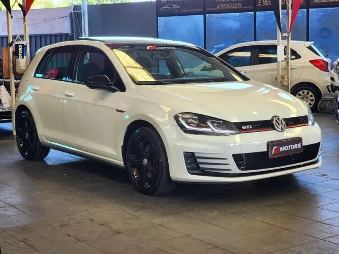 Volkswagen Golf 1.6 MI Total Flex 8V 4P 2015