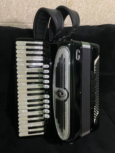 Acordeon giulietti Classic F115