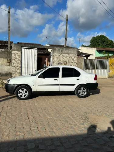 Ford Fiesta Street/ Action 1.0 8V 5P 2002