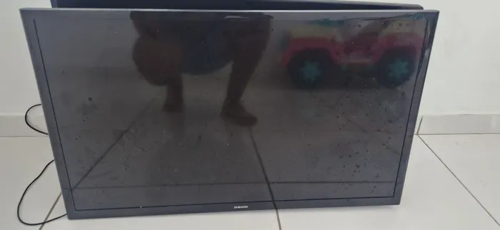 2 tvs 32 polegadas