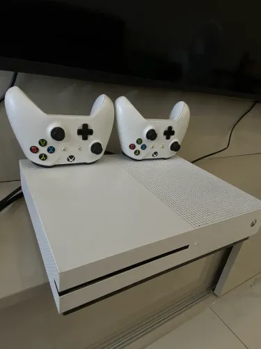 Xbox One S - 1Tb