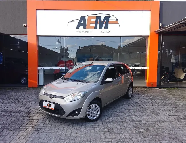 Ford Fiesta SE 1.6 8V Flex 5P 2014