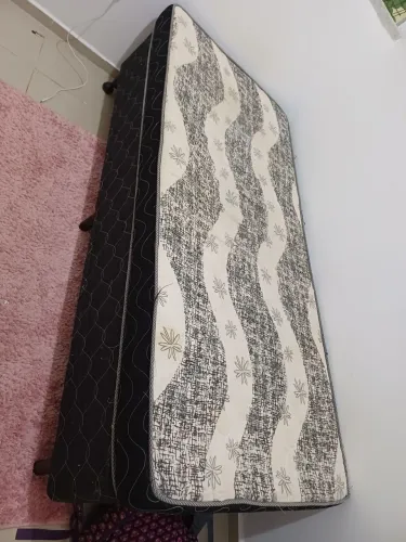 VENDO CAMA BOX SOLTEIRO COM OU SEM COLCHÃO MAIS INFORMAÇÕES *