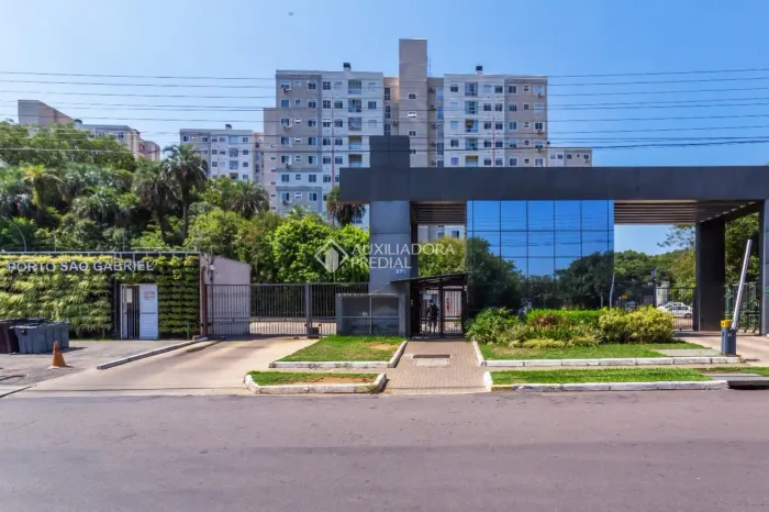 Apartamento novo com sacada, churrasqueira e linda vista.