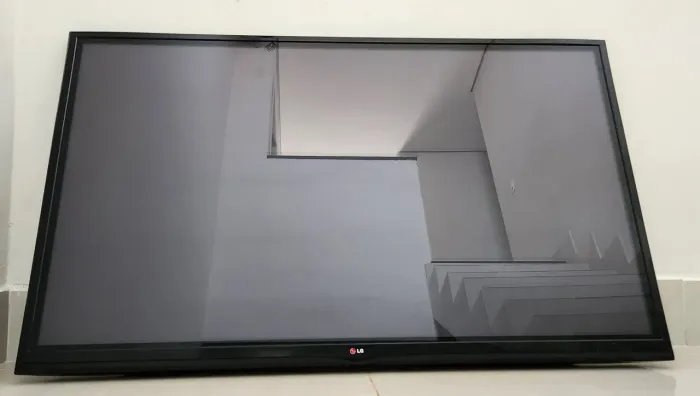 TV LG 50 Plasma Full HD - Imagem absurda + Suporte de parede