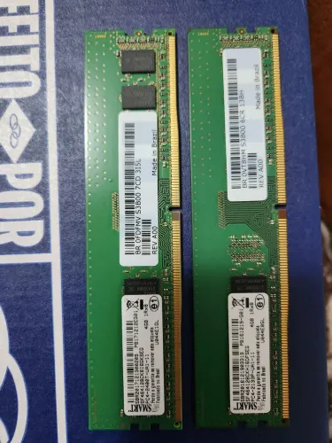 Memoria Ram Smart ddr4 4gb dois pente por R$200.