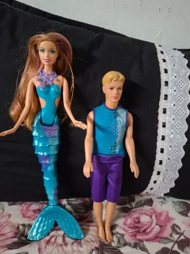 Barbie sereia azul+ Kem surfista original mattel 2010 do filme vida de sereia articulacoes
