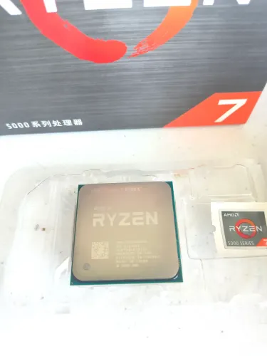 AMD Ryzen 7 5700x em estado de novo
