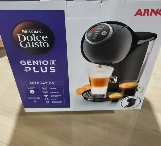 Cafeteira NESCAFÉ Dolce Gusto Genio S Plus